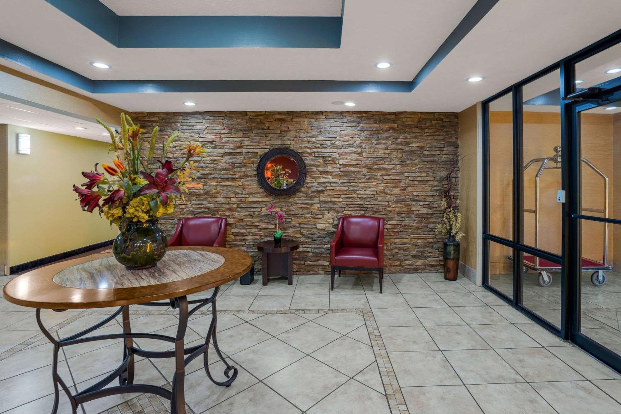 Rodeway Inn Brandon Exterior foto