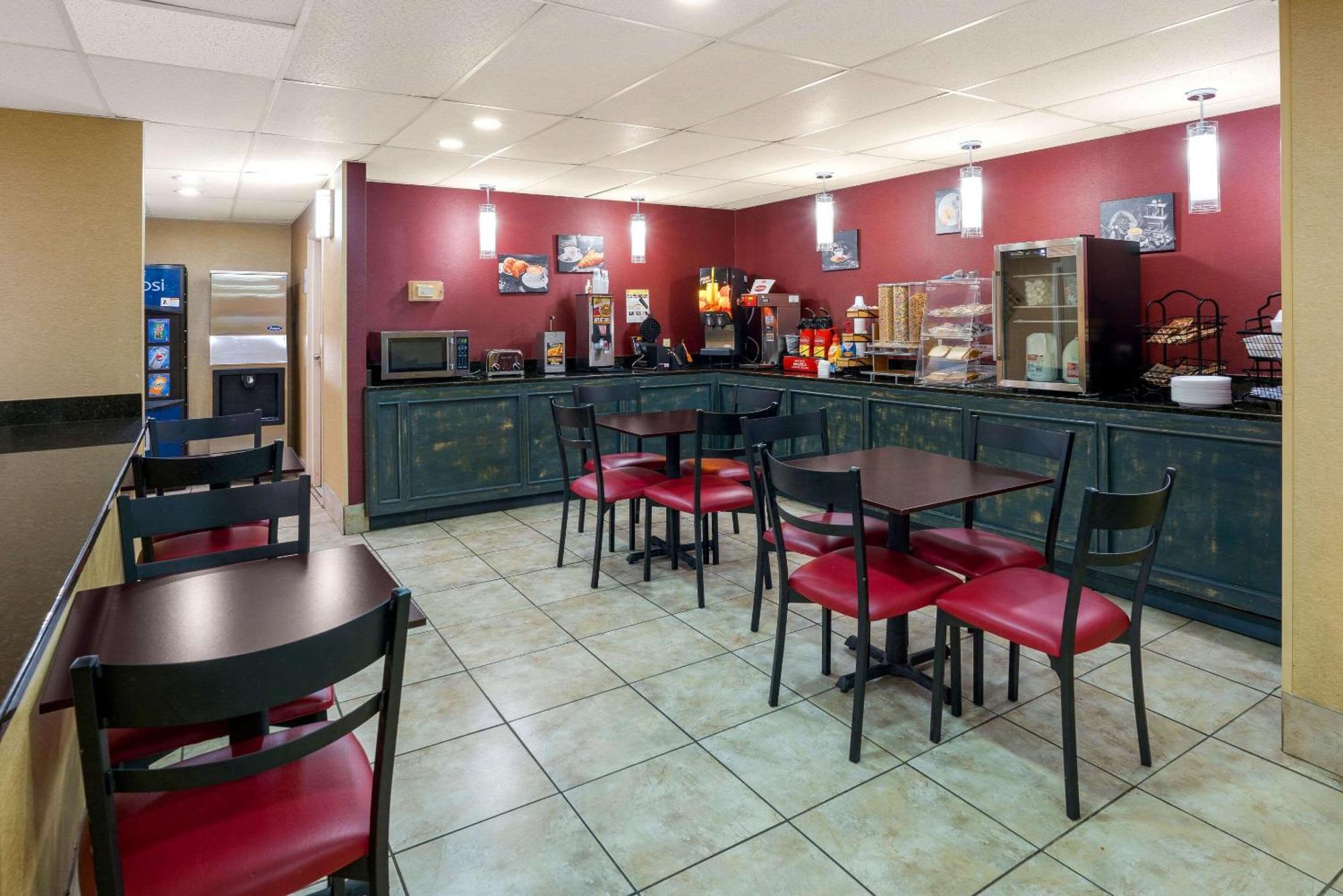 Rodeway Inn Brandon Exterior foto
